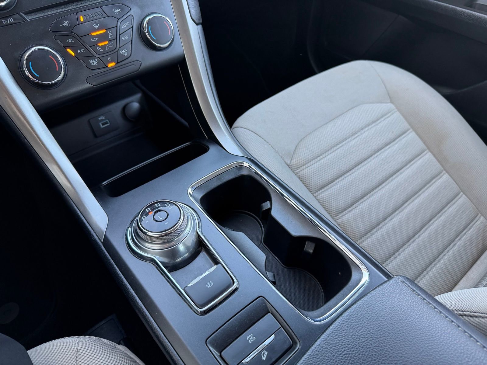 Used 2018 Ford Fusion S image 19