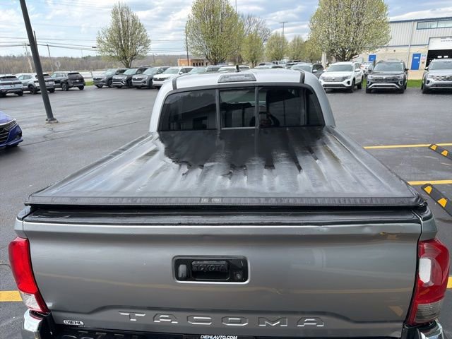 Used 2017 Toyota Tacoma SR5 image 5