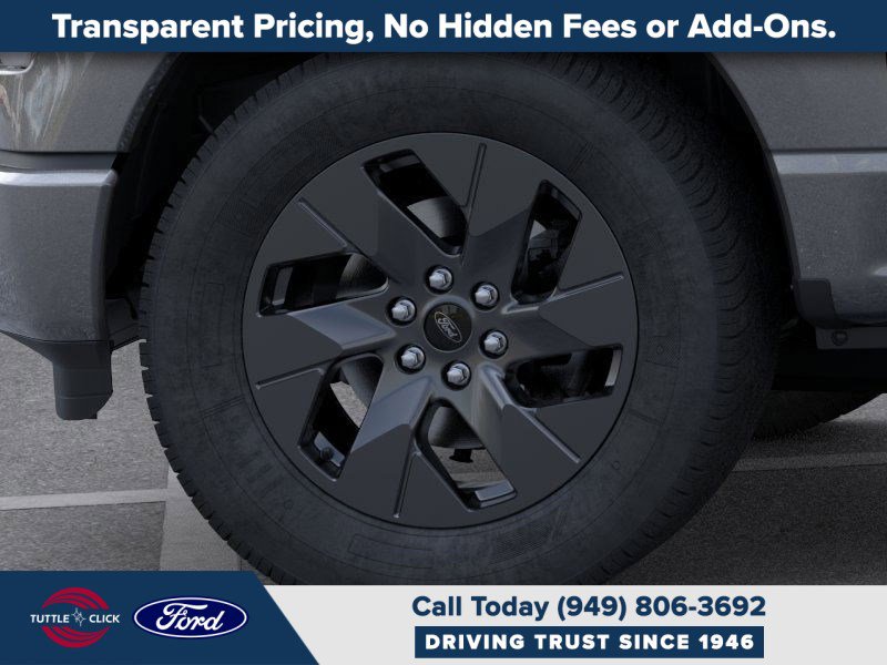 New 2025 Ford F150 Lightning Lariat image 19