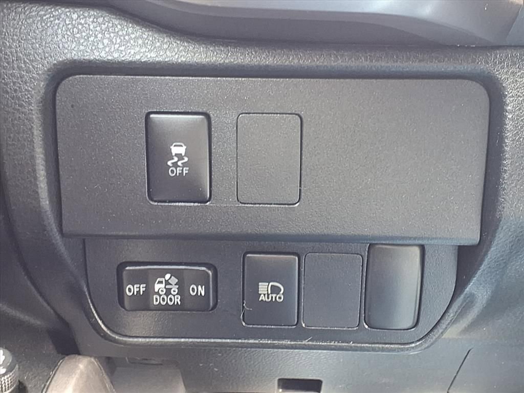 Used 2023 Toyota Tacoma SR5 image 18