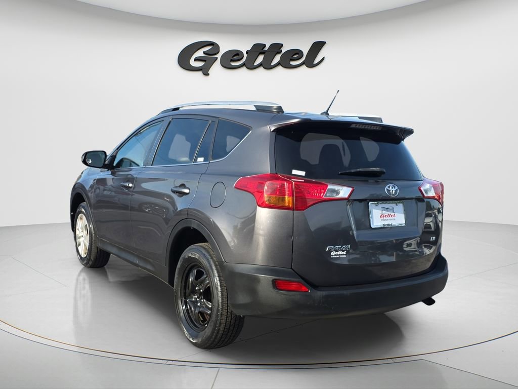 Used 2015 Toyota RAV4 LE FWD image 7