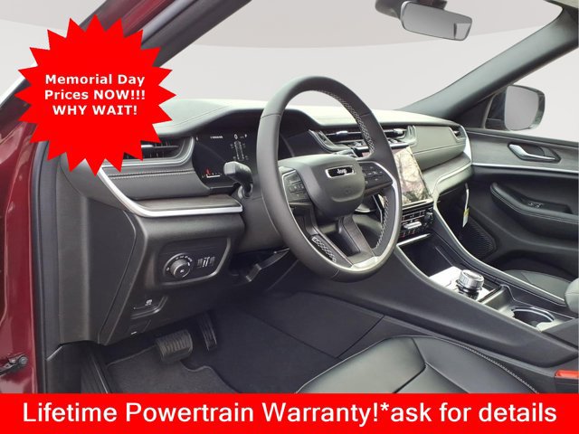 New 2025 Jeep Grand Cherokee L Limited AWD/4WD image 8