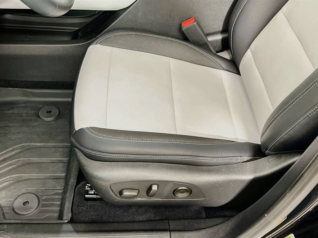 New 2026 Chevrolet Equinox EV LT FWD image 19