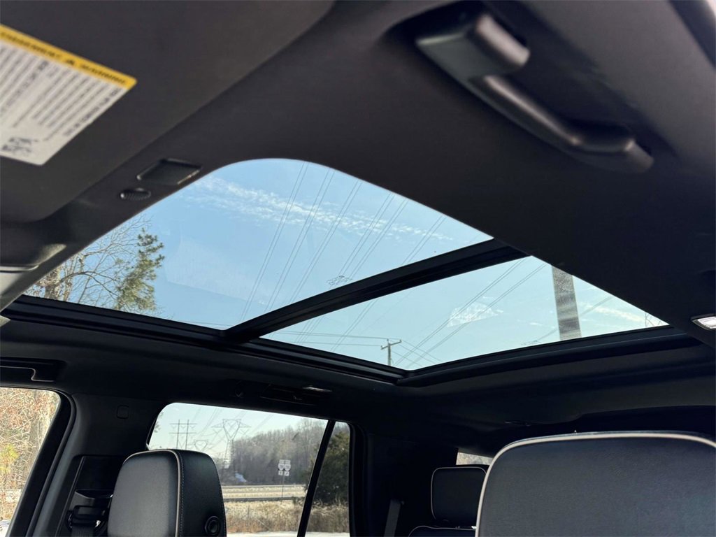 Used 2023 Chevrolet Tahoe Premier image 22