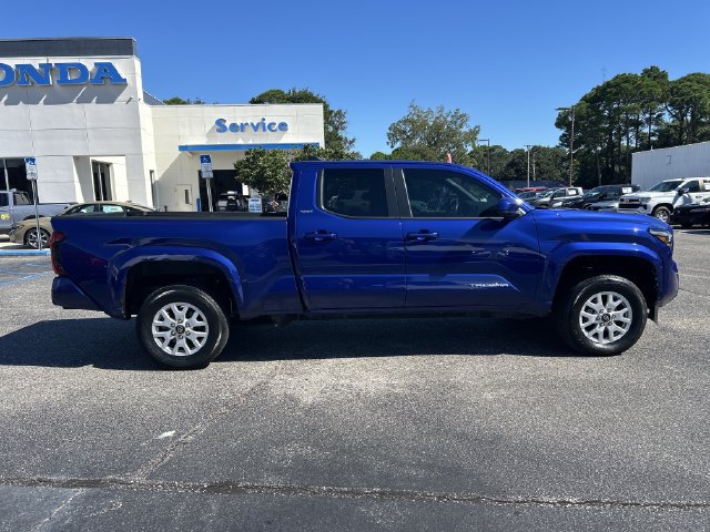 Used 2024 Toyota Tacoma SR5 AWD/4WD image 3