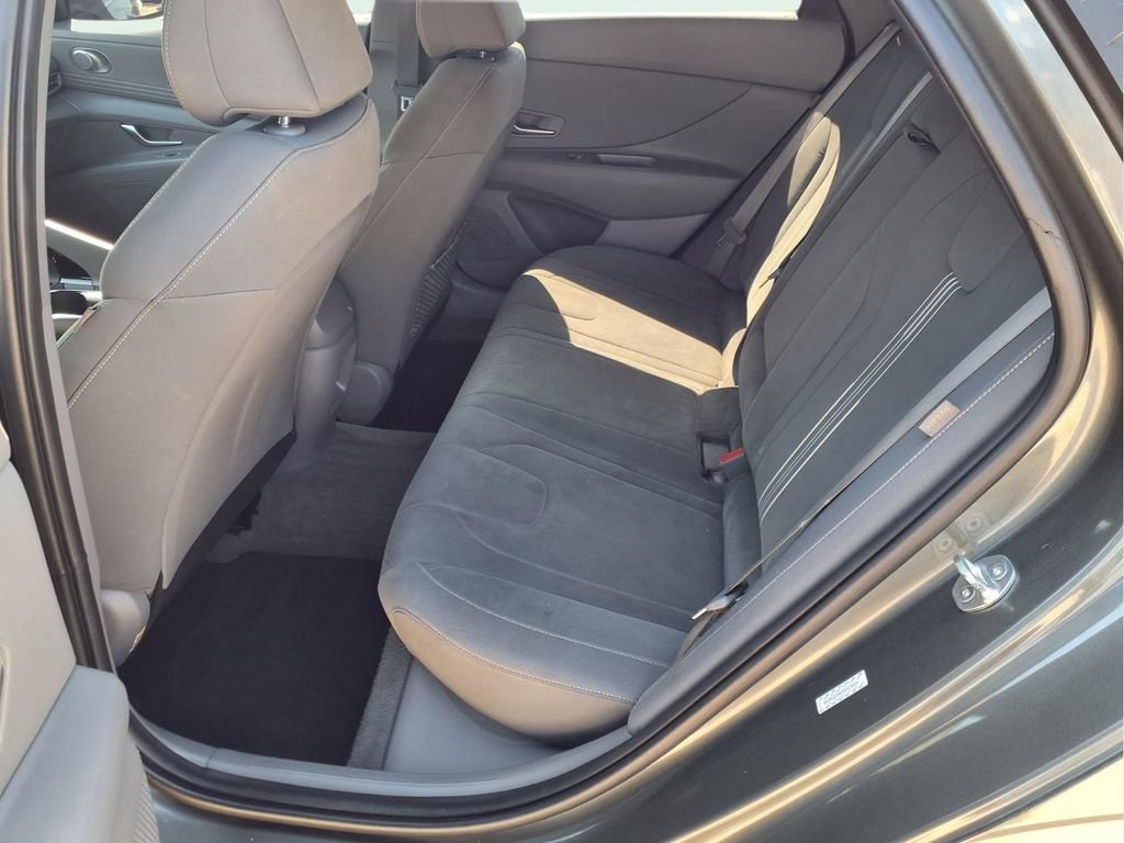 Used 2024 Hyundai Elantra SEL w/ Convenience Package FWD image 21