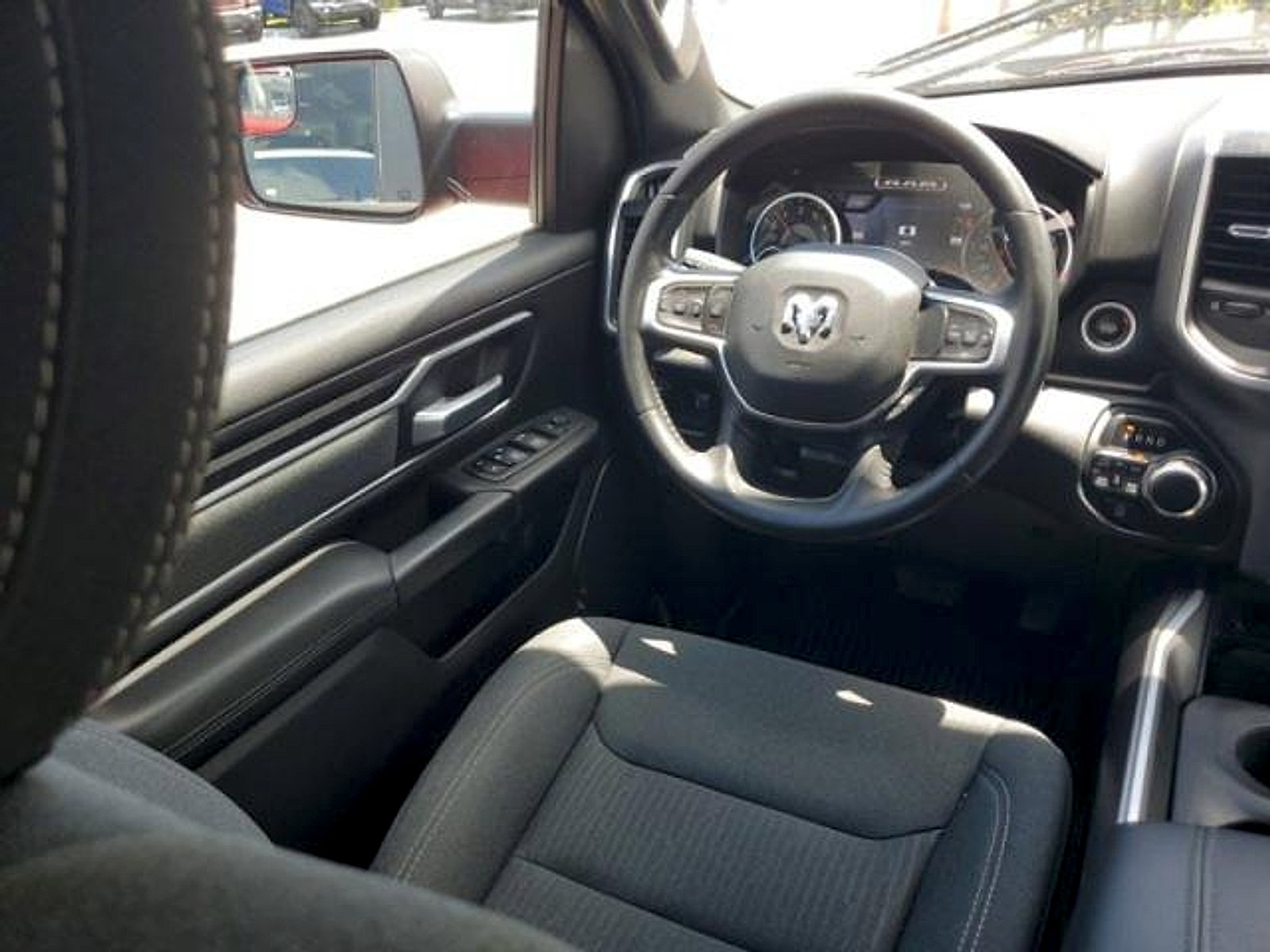 Used 2022 RAM 1500 Big Horn AWD/4WD image 14