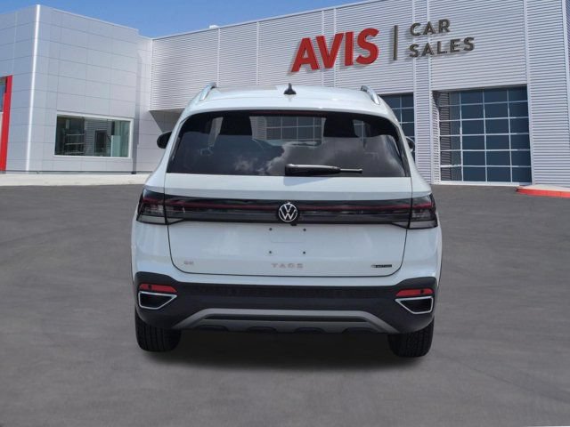 Used 2025 Volkswagen Taos SE AWD/4WD image 7