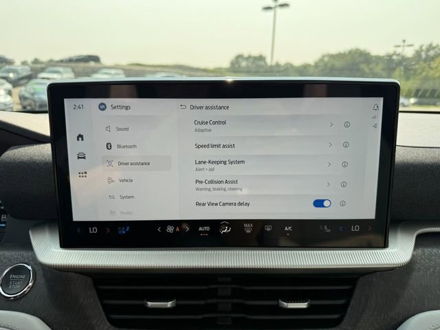 Used 2025 Ford Explorer Platinum w/ Ultimate Package image 35