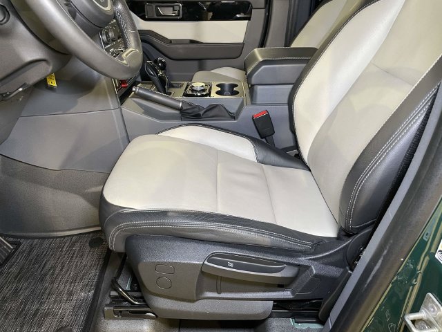 Used 2024 INEOS Grenadier Station Wagon AWD/4WD image 5