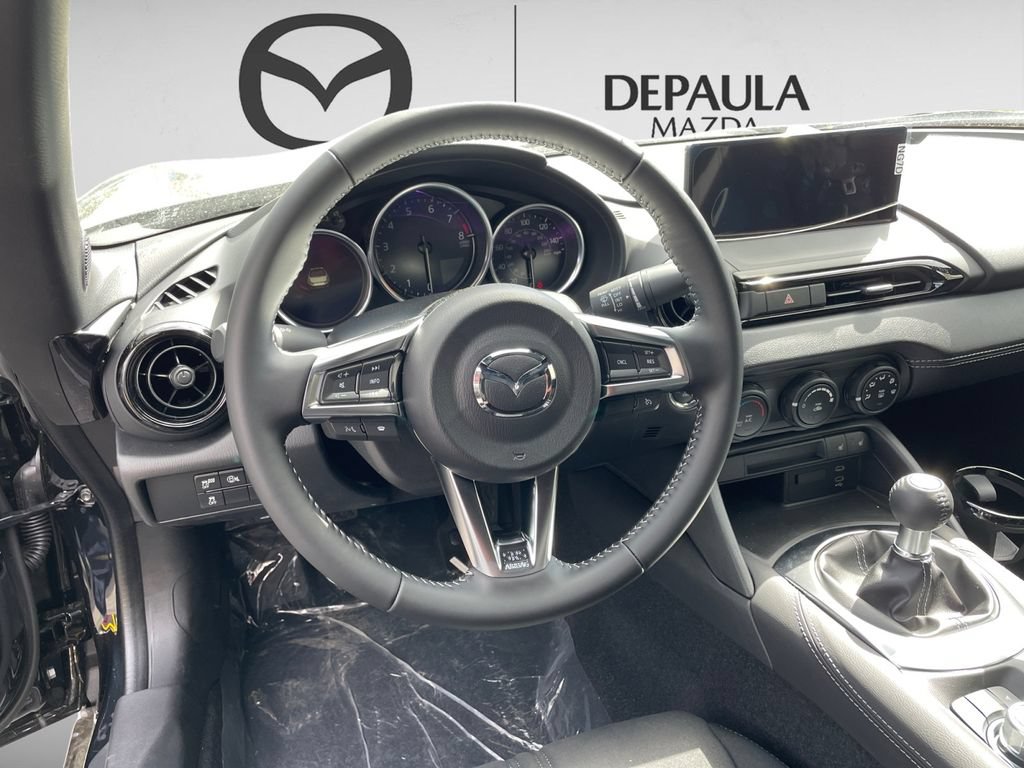 New 2026 MAZDA MX-5 Miata Club w/ Appearance Package RWD image 9