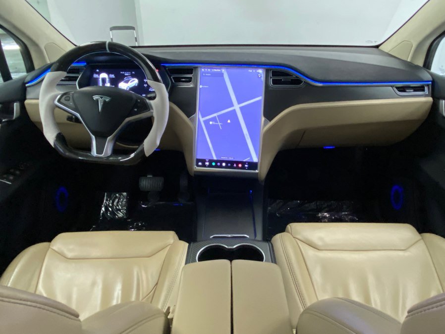 Used 2017 Tesla Model X 90D image 27