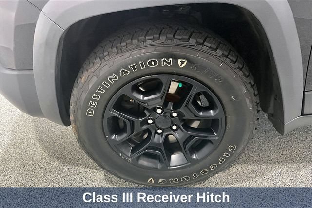 Used 2020 Jeep Cherokee Trailhawk w/ Comfort & Convenience Group AWD/4WD image 42
