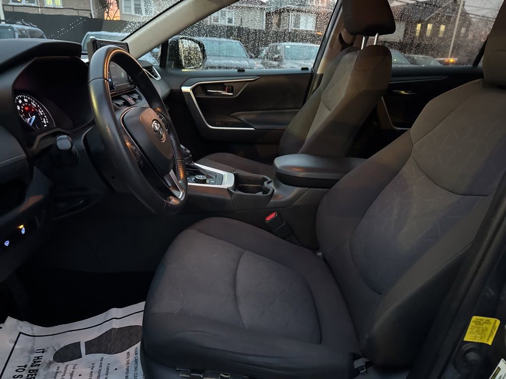 Certified 2020 Toyota RAV4 XLE image 9