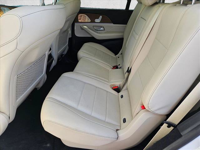 Used 2025 Mercedes-Benz GLS 450 4MATIC image 21