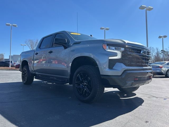 Used 2026 Chevrolet Silverado 1500 LT Trail Boss w/ Convenience Package II image 3
