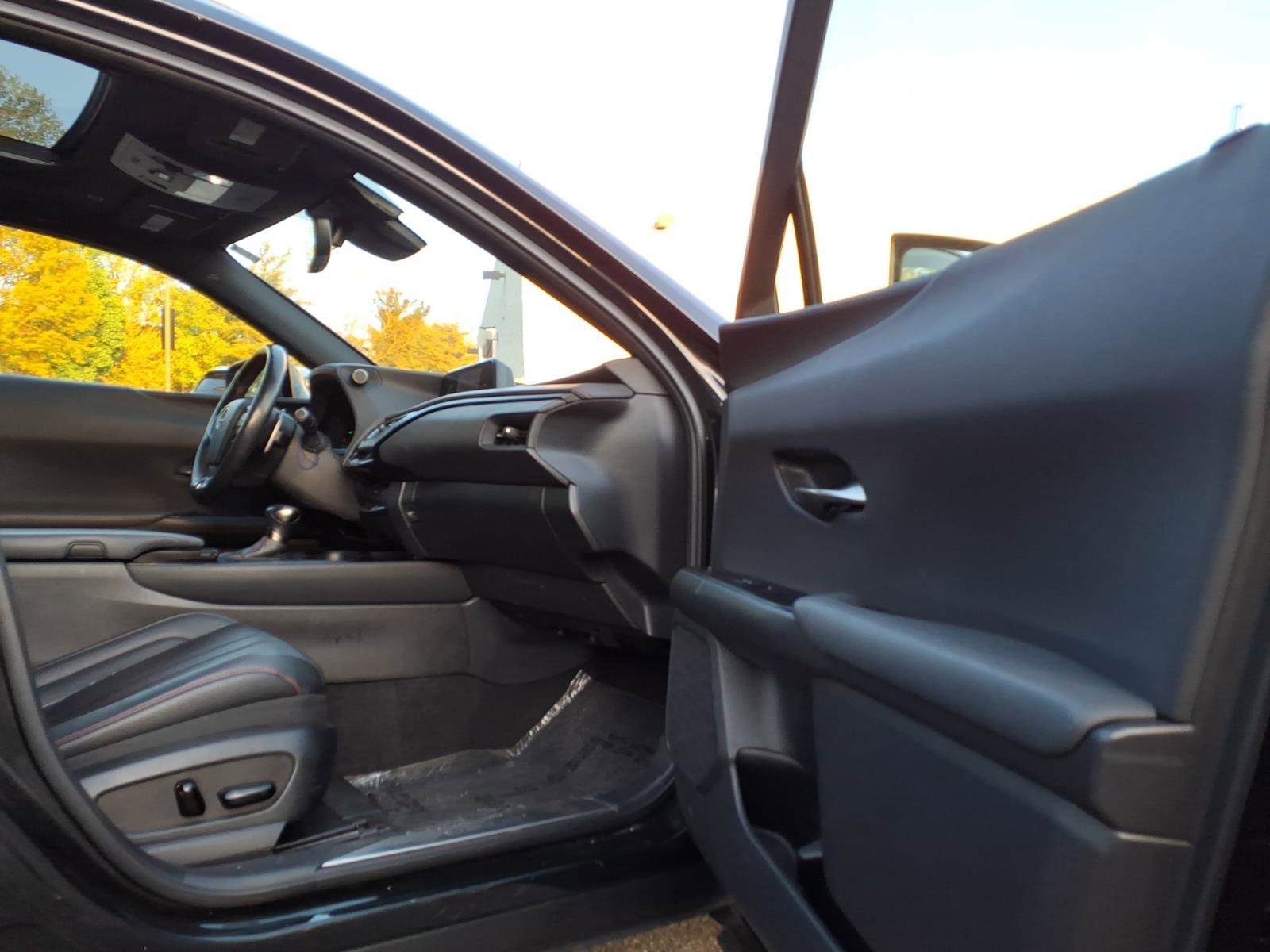 Used 2021 Lexus UX 250h F Sport w/ F Sport Premium Package AWD/4WD image 6