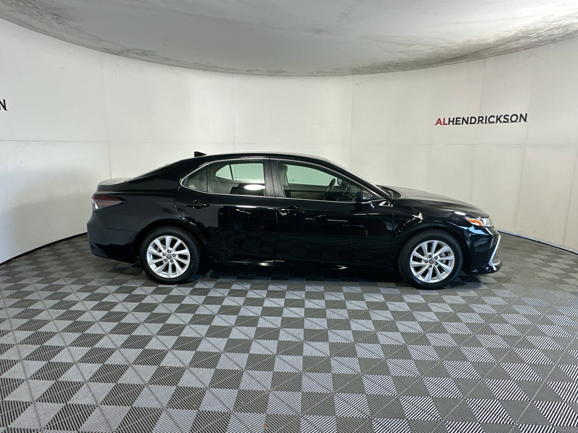 Used 2024 Toyota Camry LE video 2
