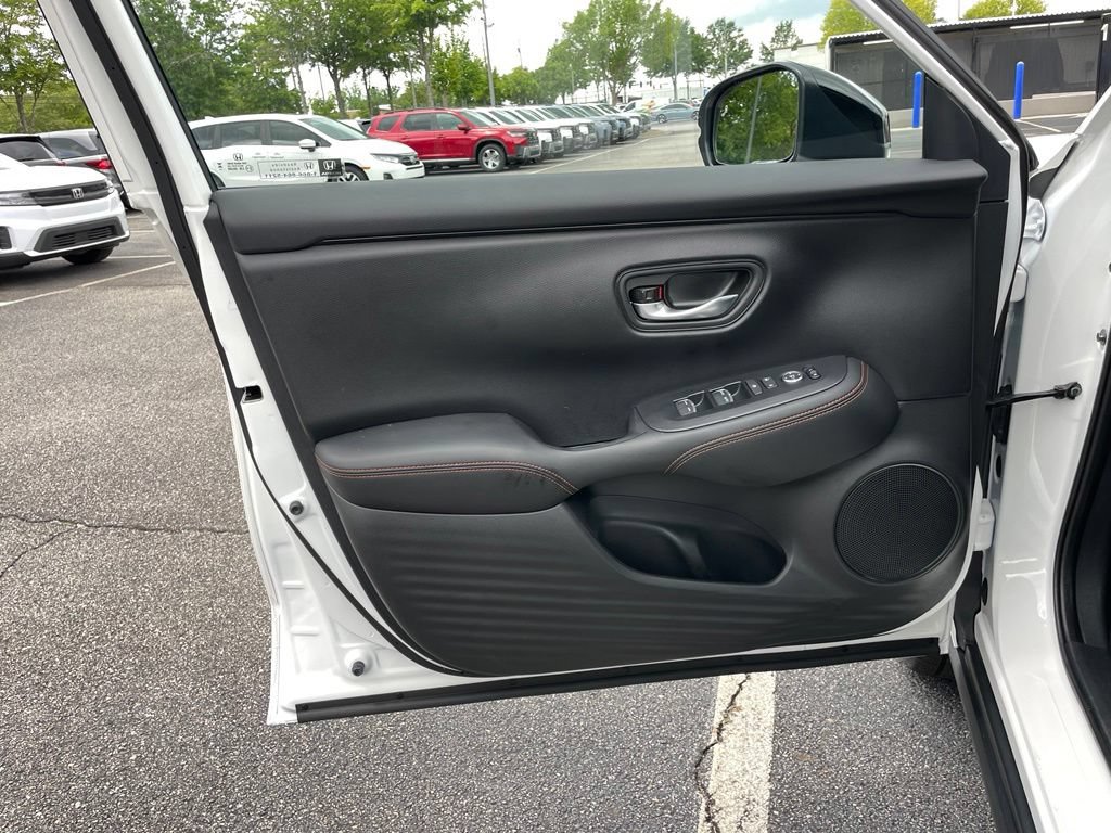 Certified 2025 Honda HR-V Sport image 23