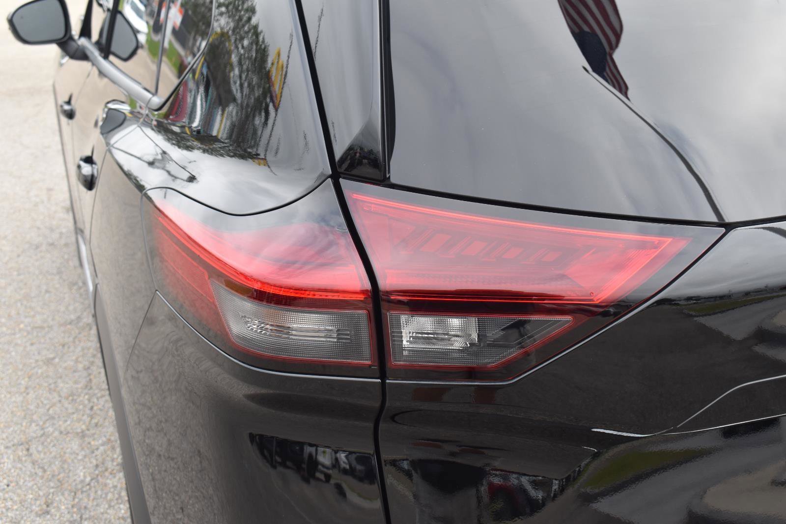 Used 2023 Nissan Rogue SL w/ SL Premium Package FWD image 7