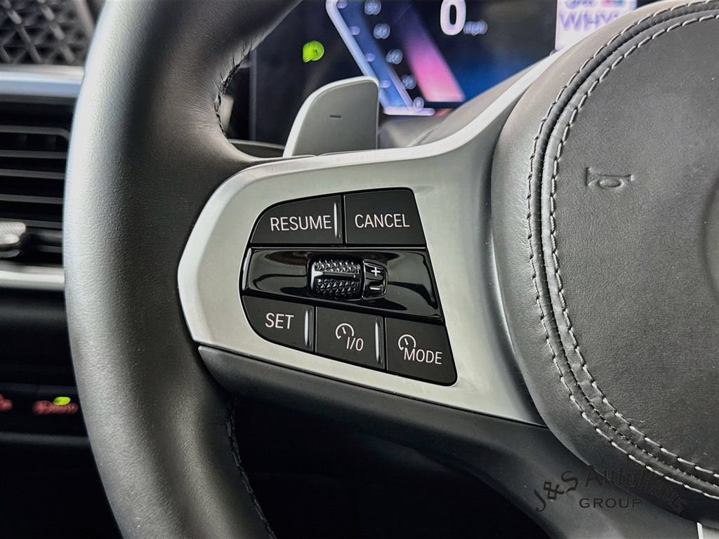 Used 2025 BMW X5 xDrive40i w/ M Sport Package AWD/4WD image 13