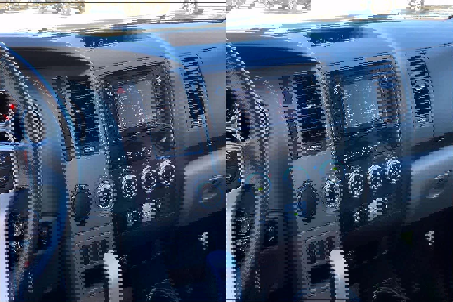 Used 2016 Toyota Sequoia Limited w/ Safety & Convenience Package image 7