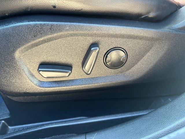 Used 2024 Ford Edge SEL AWD/4WD image 16