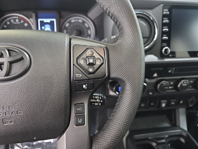 Used 2021 Toyota Tacoma TRD Pro AWD/4WD image 18