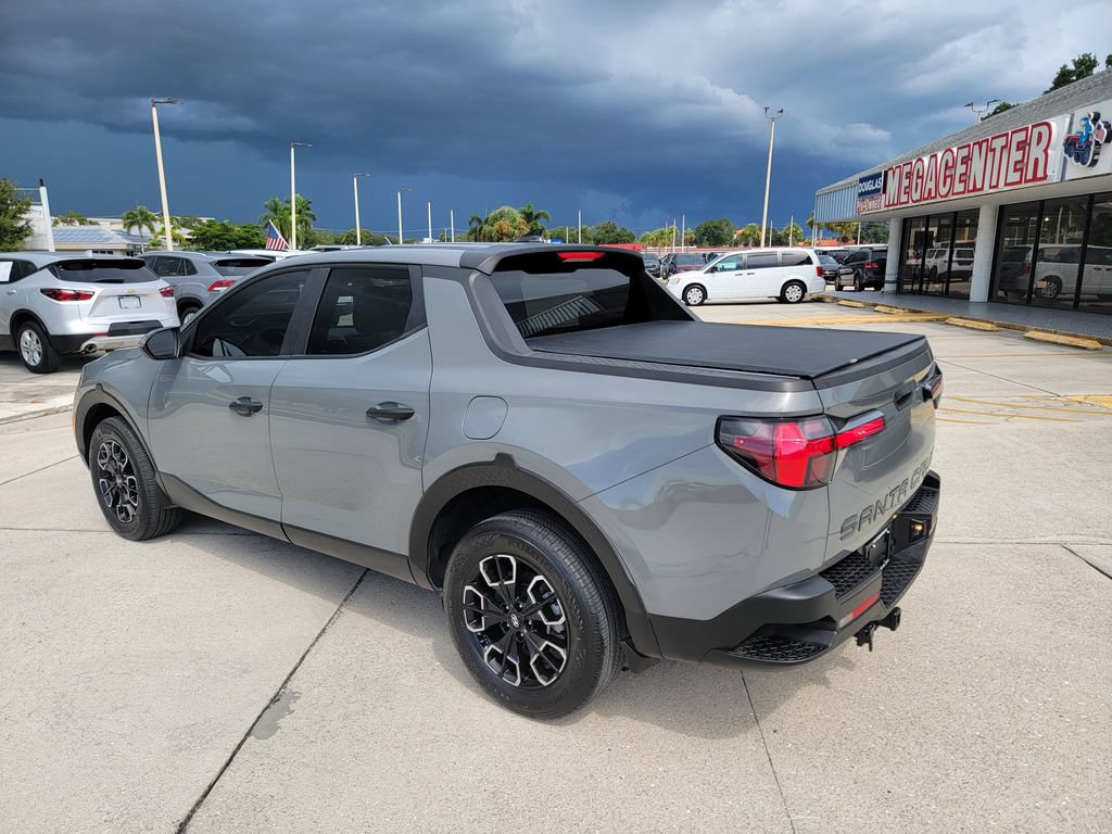 Used 2024 Hyundai Santa Cruz SEL FWD image 3