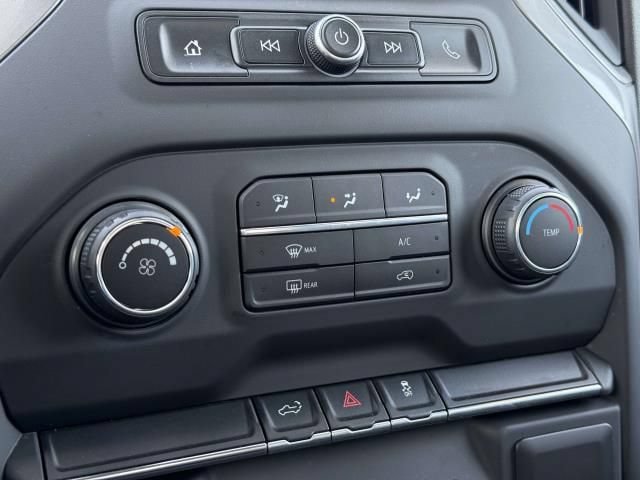 Used 2020 Chevrolet Silverado 1500 Custom w/ Custom Value Package AWD/4WD image 24