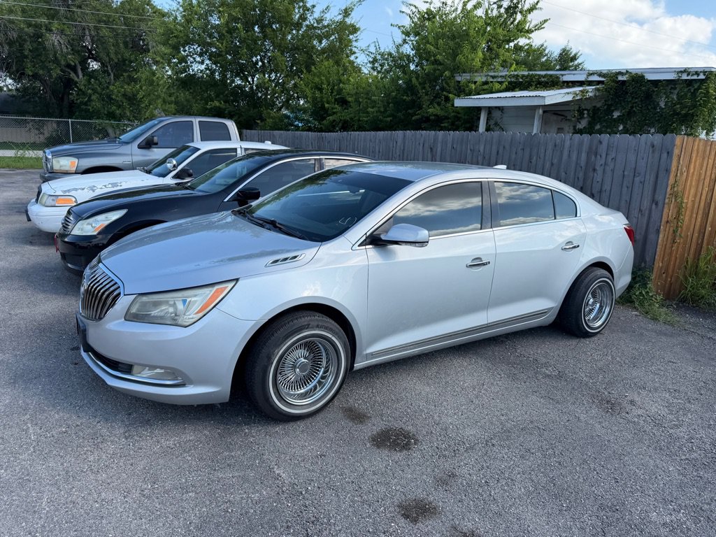 Used 2015 Buick LaCrosse Leather FWD image 18