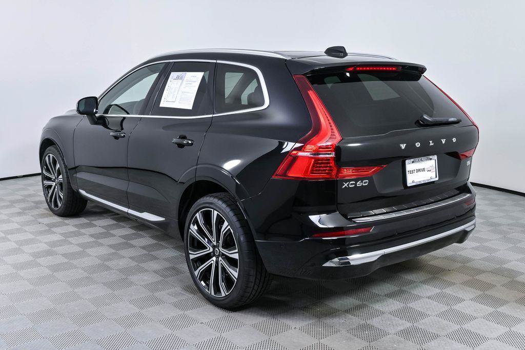 Certified 2023 Volvo XC60 B5 Ultimate w/ Climate Package FWD image 4