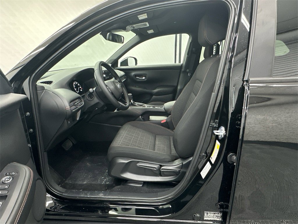 New 2026 Honda HR-V Sport image 9