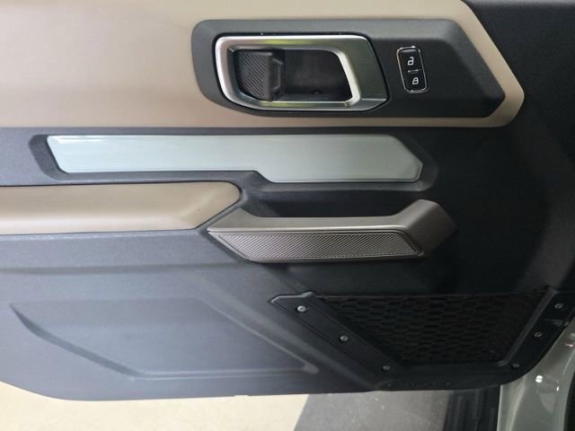 Used 2023 Ford Bronco Wildtrak AWD/4WD image 9