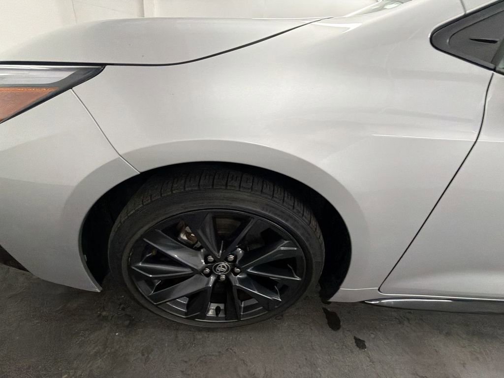Used 2025 Toyota Corolla SE FWD image 30