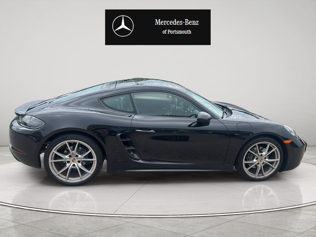 Used 2024 Porsche 718 Cayman RWD image 6
