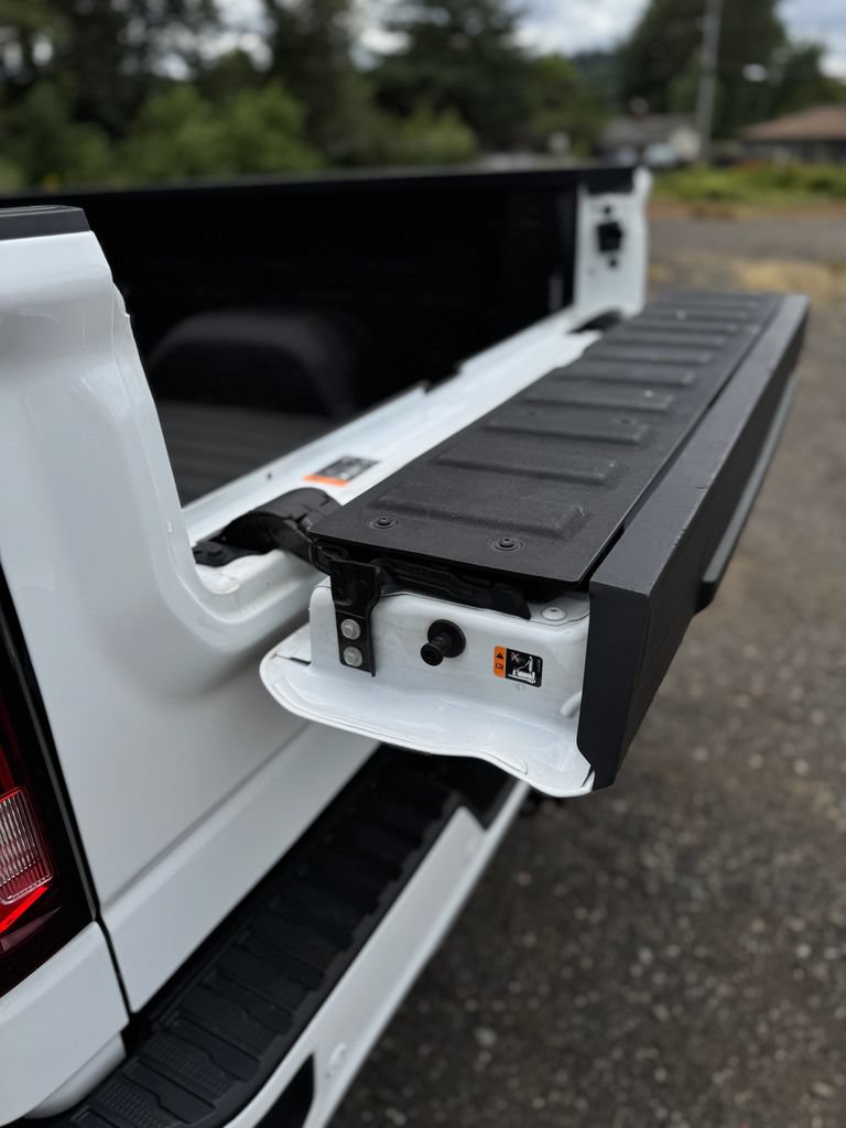 Used 2022 GMC Sierra 1500 AT4 w/ AT4 Premium Package AWD/4WD image 13