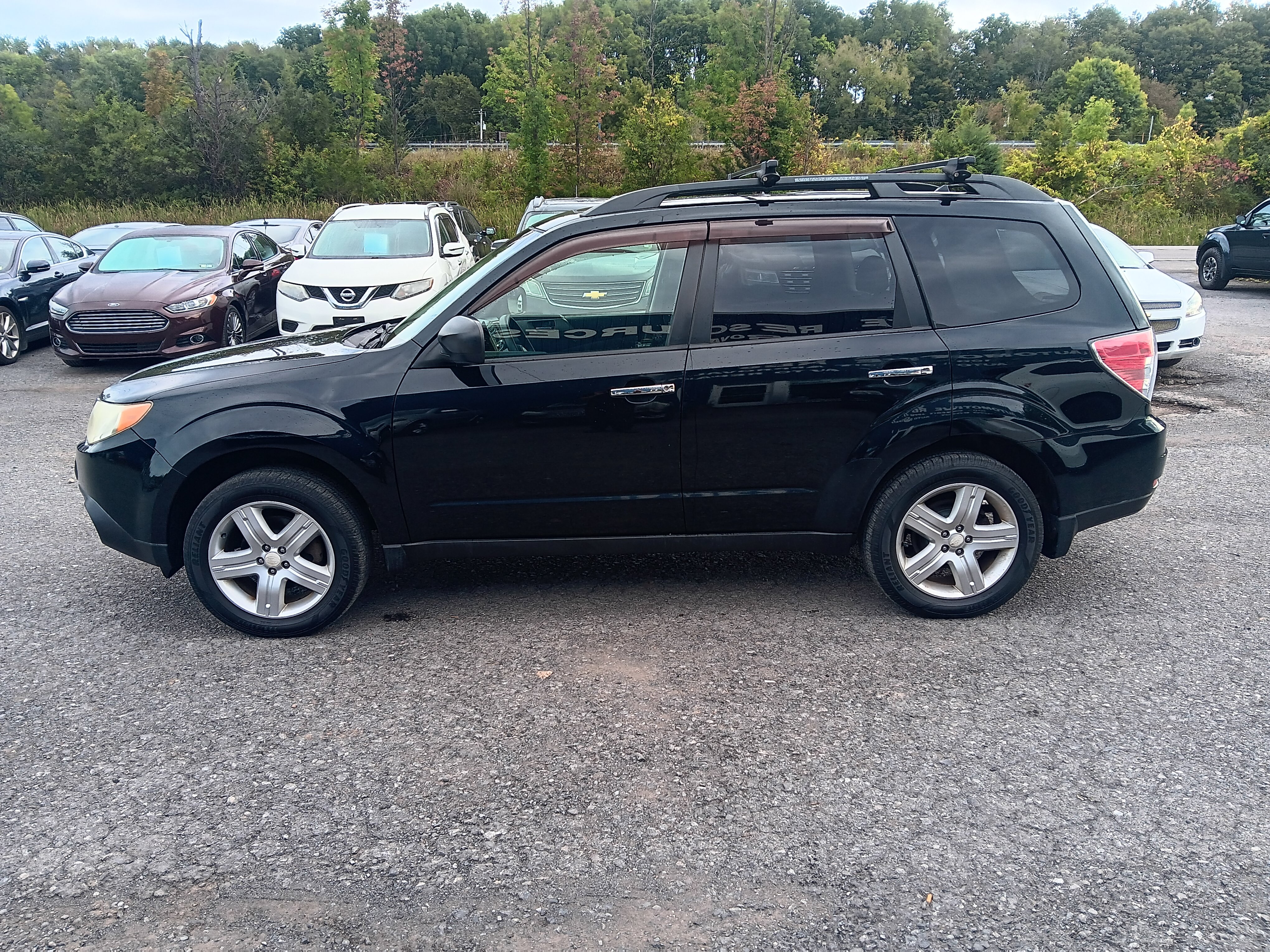 Used 2010 Subaru Forester 2.5X Premium AWD/4WD image 2