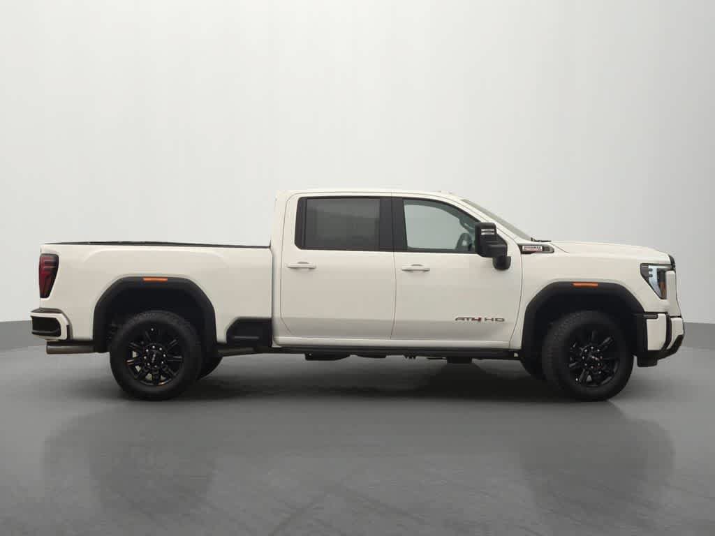 Used 2026 GMC Sierra 2500 AT4 AWD/4WD image 7