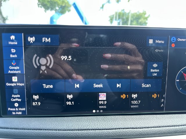Used 2025 Acura MDX FWD image 25