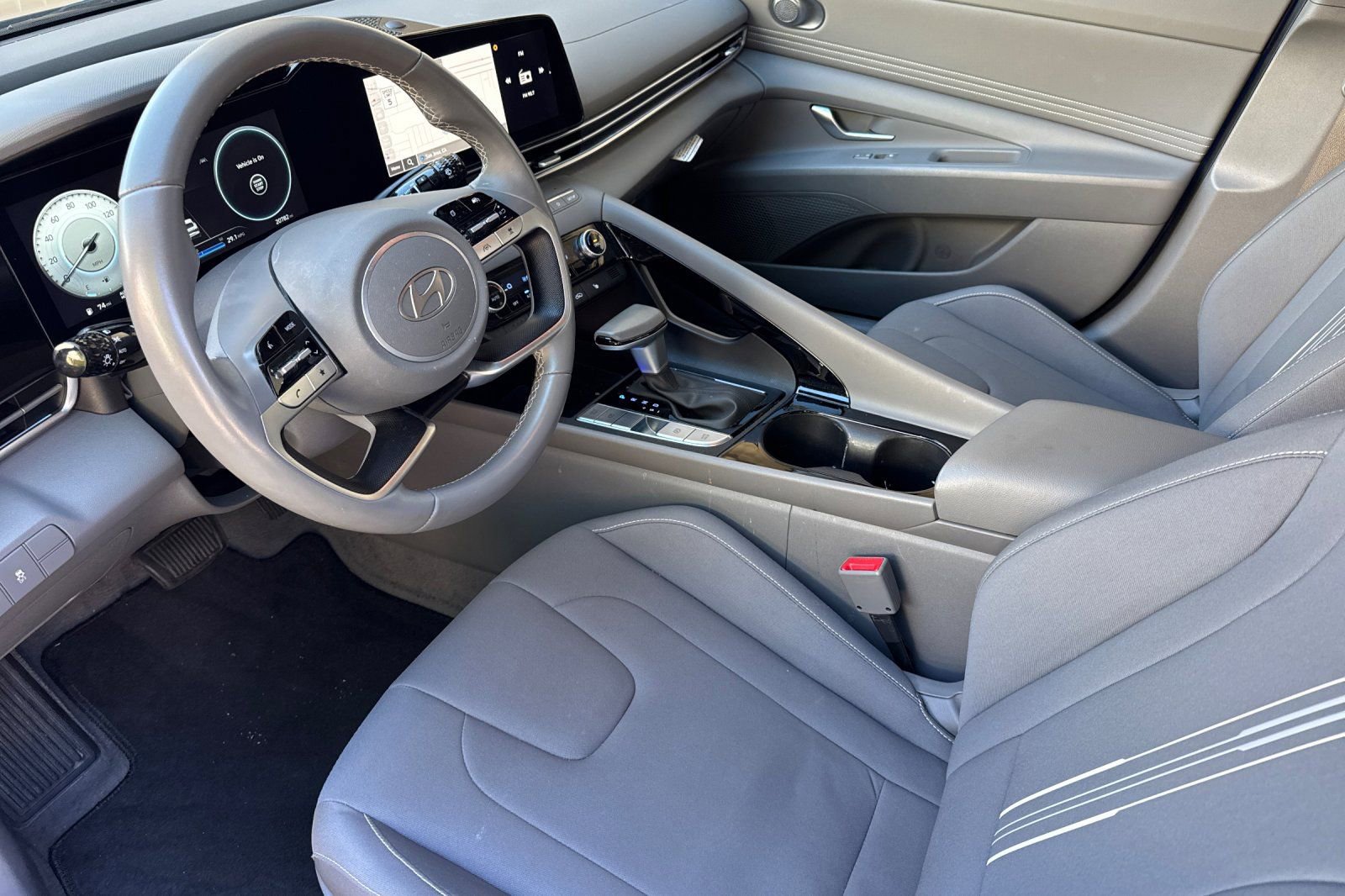 Used 2024 Hyundai Elantra SEL w/ Convenience Package image 11