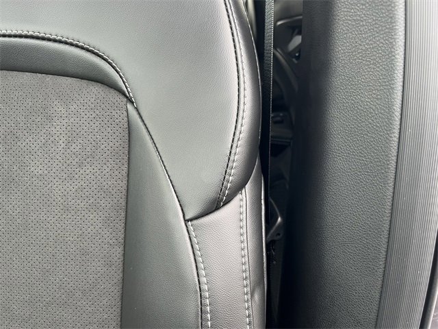 New 2025 Jeep Grand Cherokee Altitude image 12