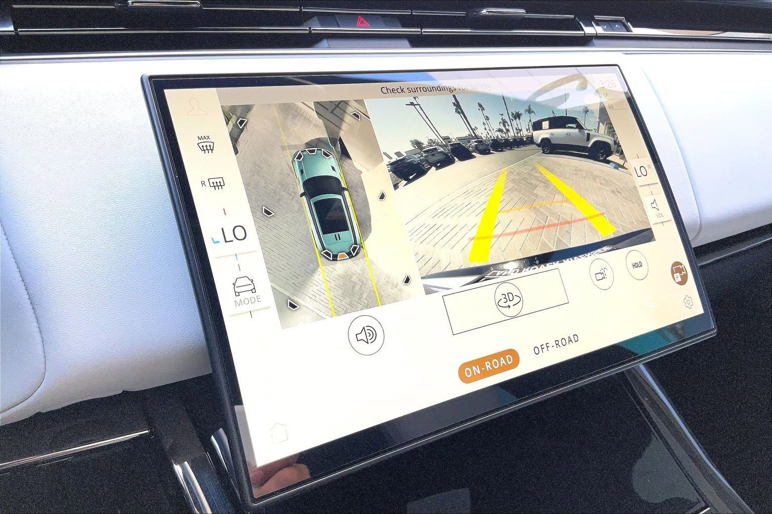 Certified 2025 Land Rover Range Rover Sport Dynamic SE image 21