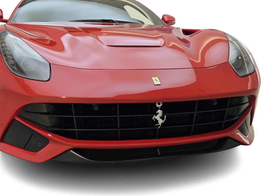 Used 2016 Ferrari F12 Berlinetta image 4