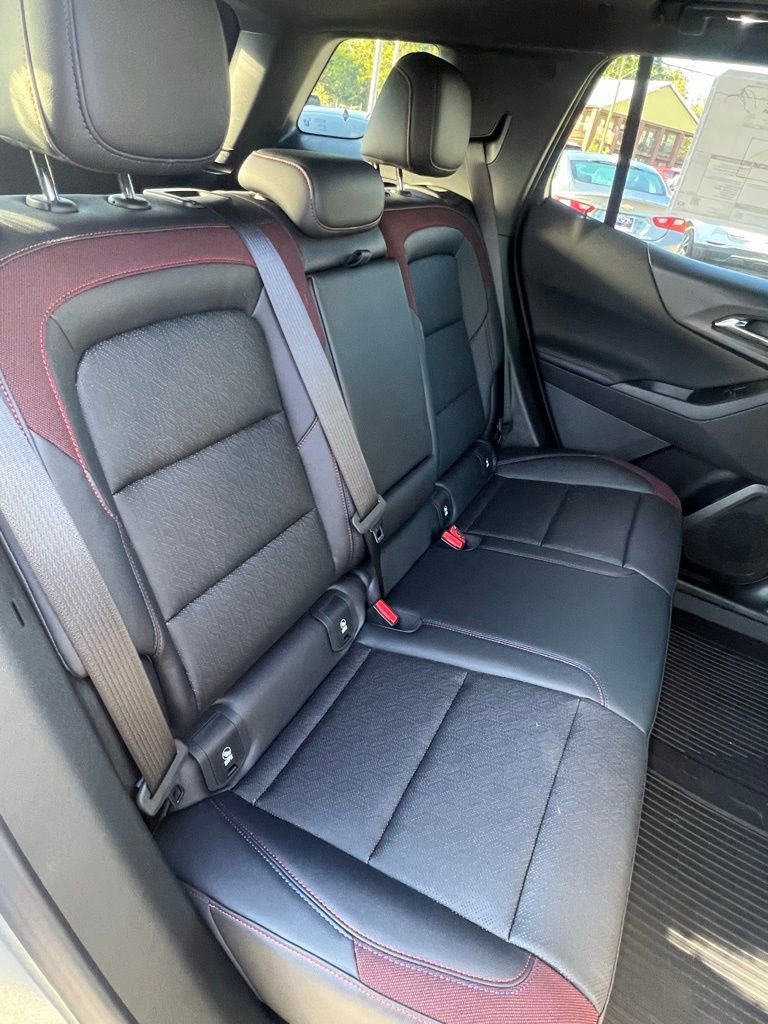 New 2026 Chevrolet Equinox RS w/ LPO, Floor Liner Package image 19