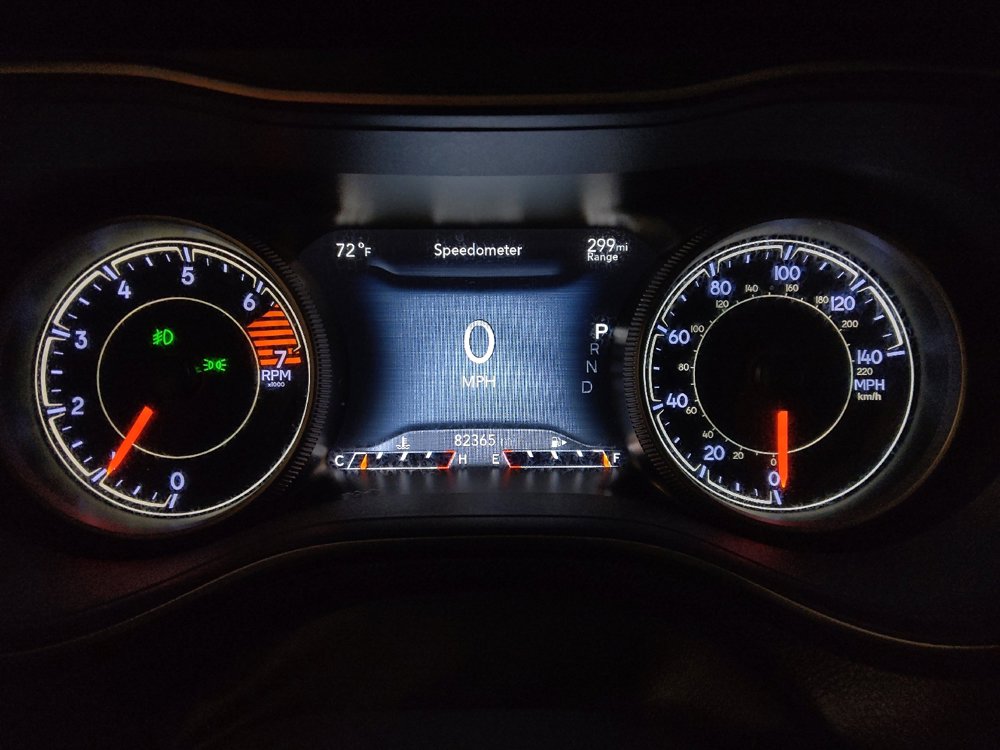 Used 2019 Jeep Cherokee Limited FWD image 23