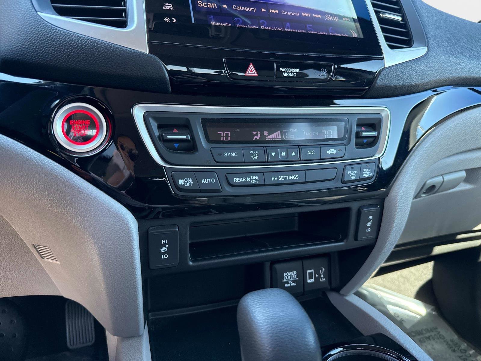 Used 2018 Honda Ridgeline RTL-E image 26