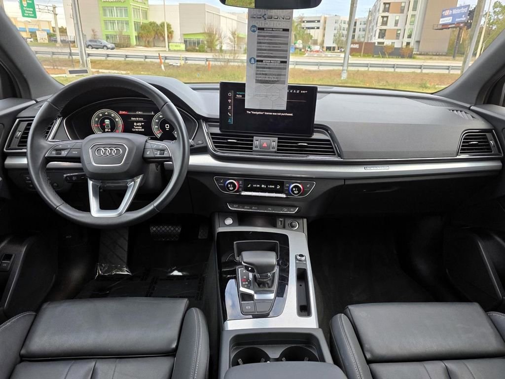 Used 2025 Audi Q5 2.0T Premium image 11