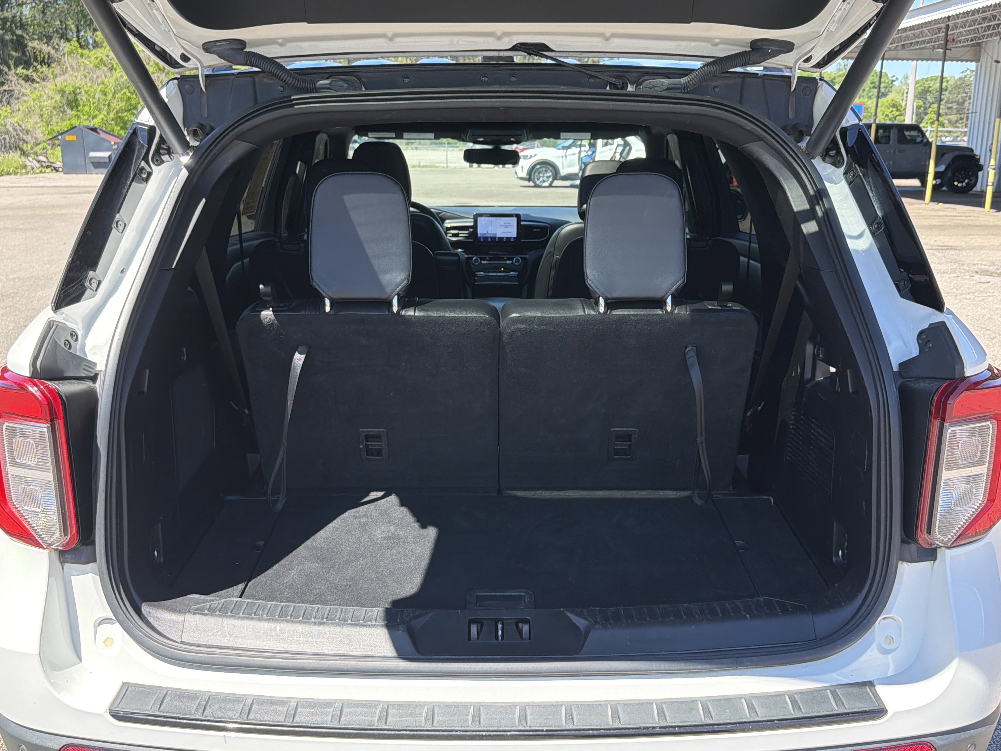 Used 2022 Ford Explorer ST-Line w/ Class IV Trailer Tow Package image 50