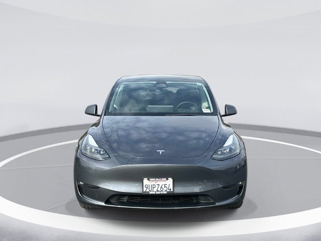 Used 2023 Tesla Model Y Long Range AWD/4WD image 2